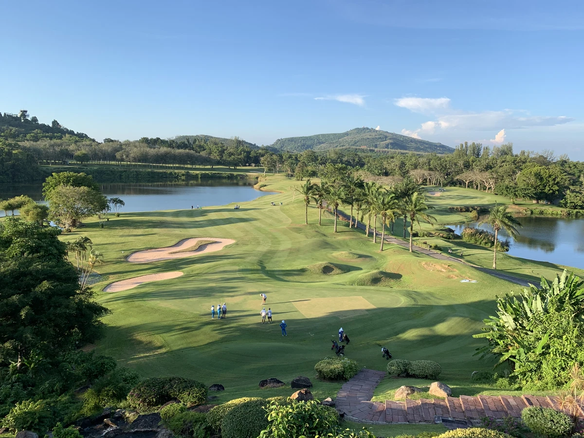 Golf Phuket : Bella Nara Phuket Naiyang Beach